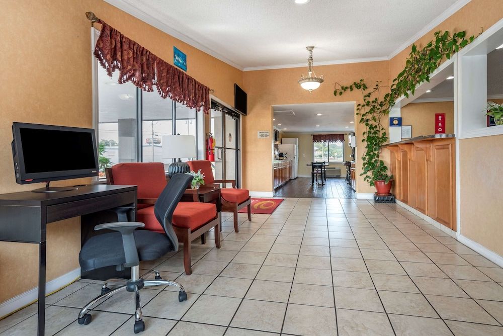 Econo Lodge Oxford near Choccolocco Park 3