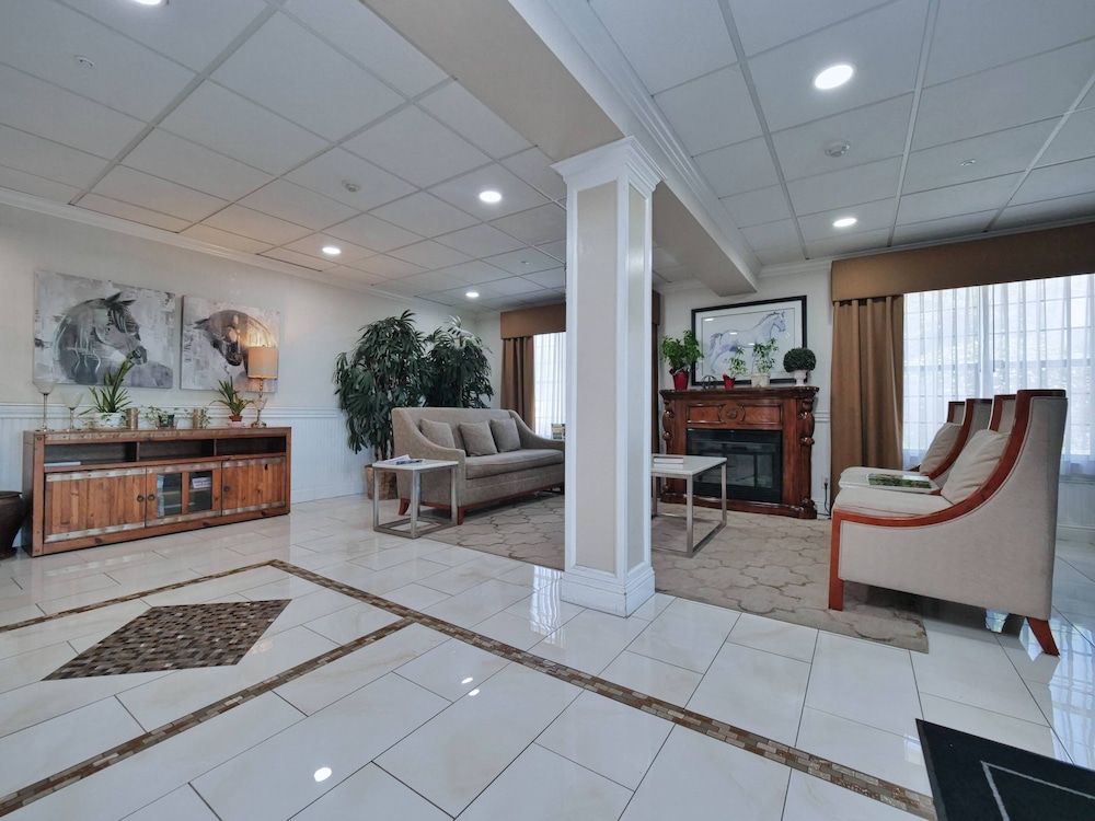 Red Lion Inn & Suites Auburn 3 estrellas en Auburn