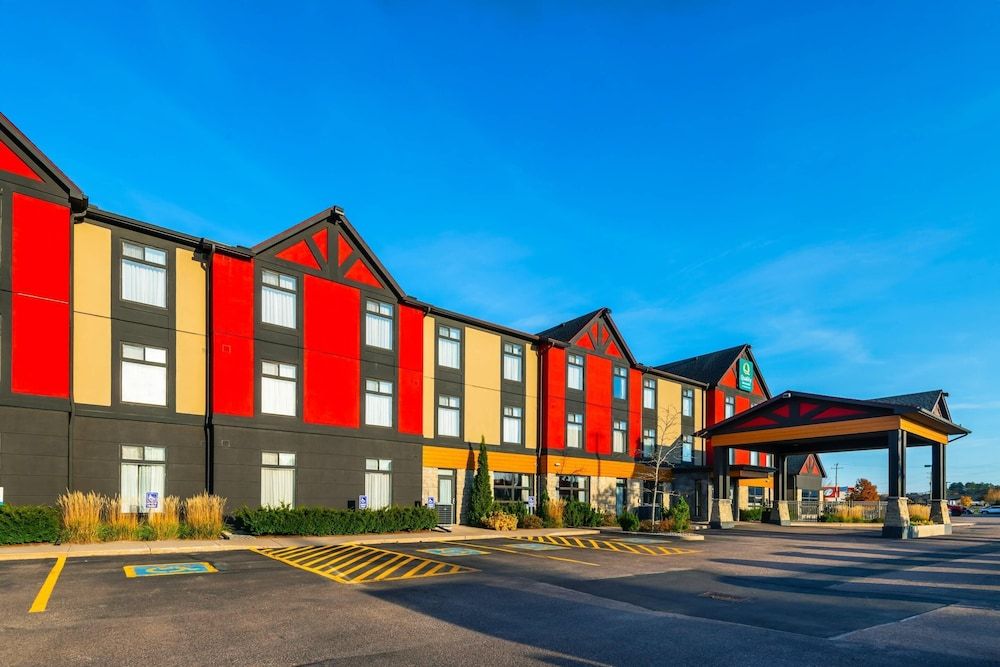 Quality Inn and Suites Petawawa 3 estrellas en Petawawa