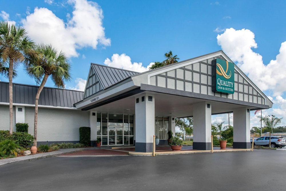 Quality Inn & Suites Brooksville I-75/Dade City 2 estrellas en Ridge Manor