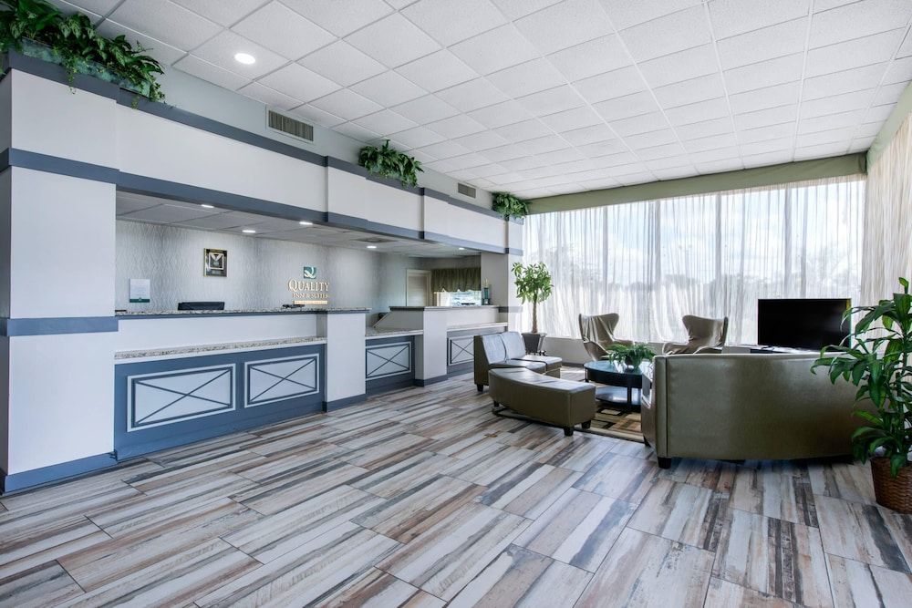 Quality Inn & Suites Brooksville I-75/Dade City 2