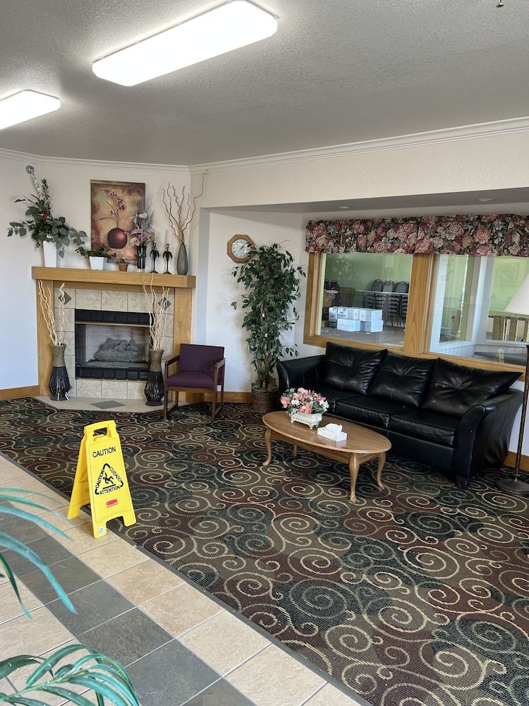 Express Inn & Suites 2