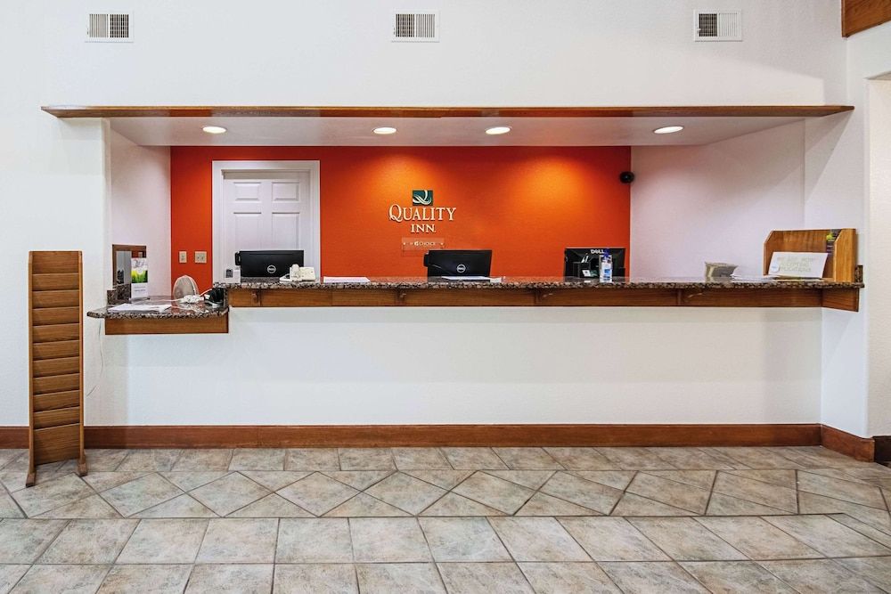 Quality Inn Dodge City 2