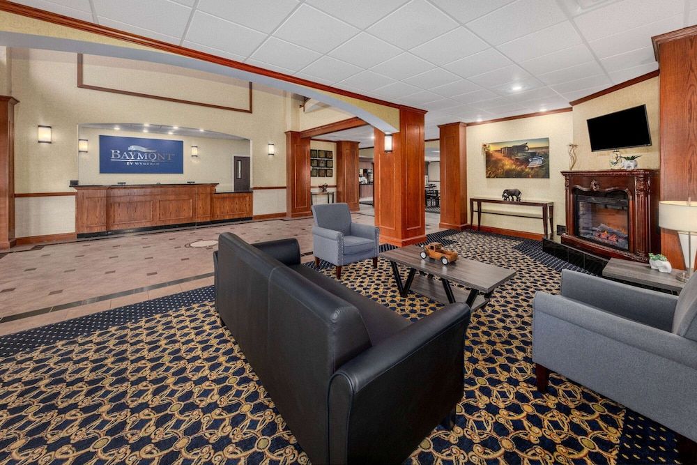 Baymont by Wyndham Pratt 2