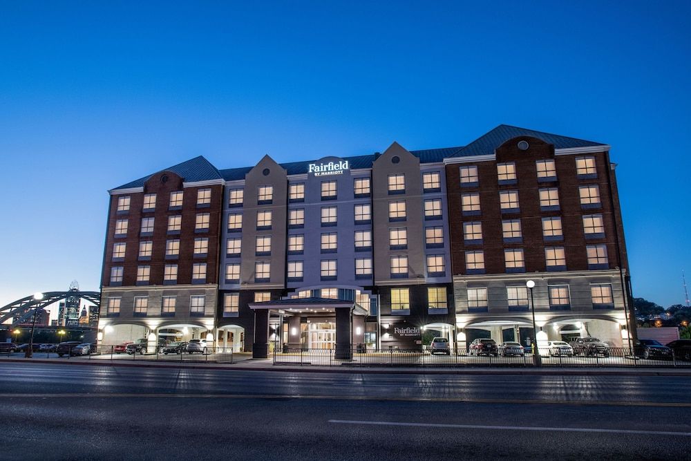 Fairfield by Marriott Inn & Suites Newport Cincinnati 3 estrellas en Newport