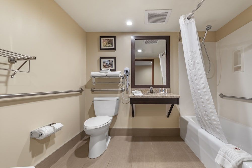 Holiday Inn Express and Suites Morehead by IHG 3 estrellas en Morehead