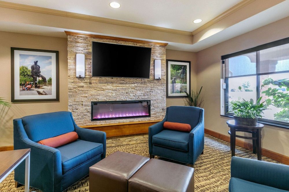 Comfort Suites Hopkinsville near Fort Campbell 3