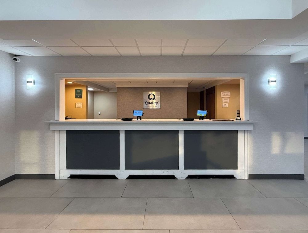 Quality Inn & Suites Baton Rouge West – Port Allen 2