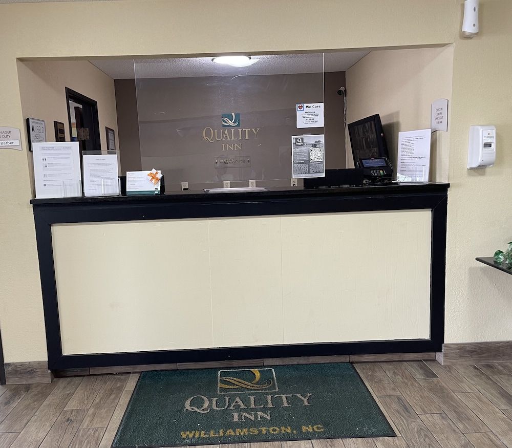Quality Inn Williamston 3