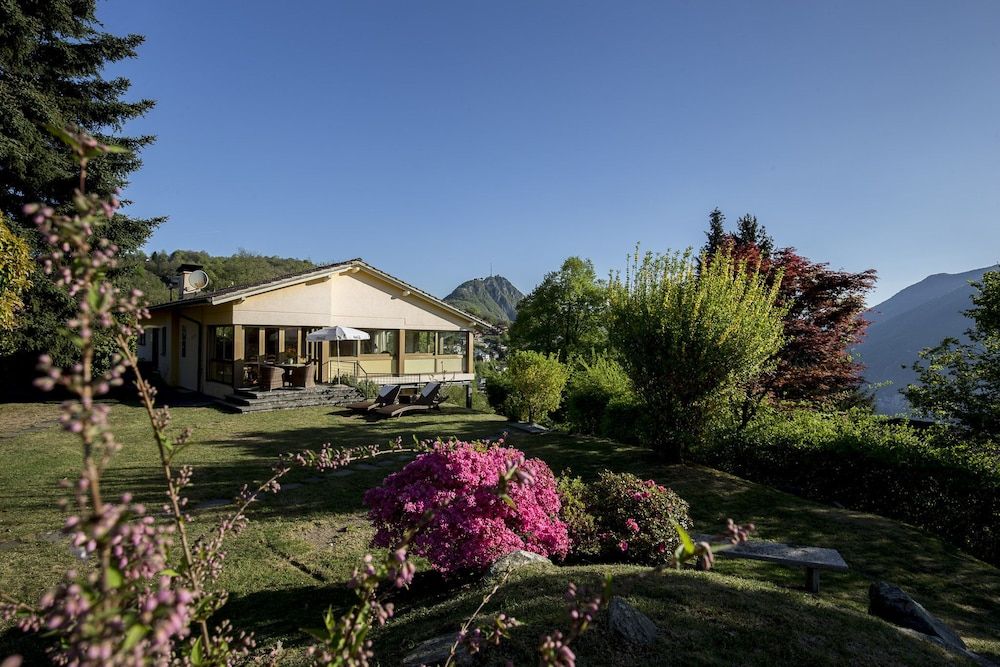Guesthouse Casa Calina -1 estrellas en Carona