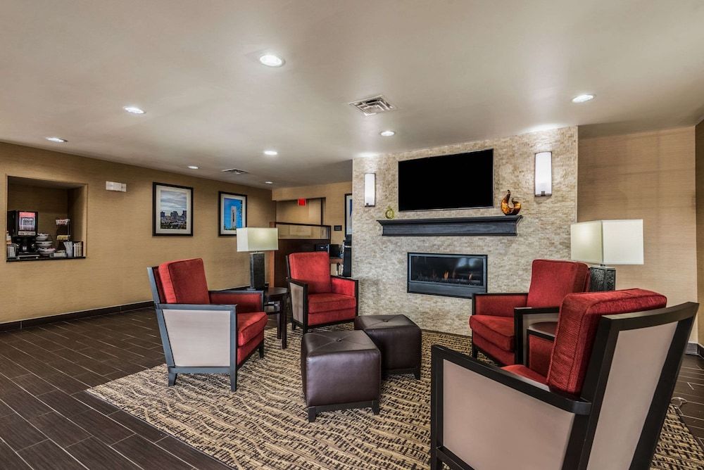 Comfort Inn & Suites Dayton North 3