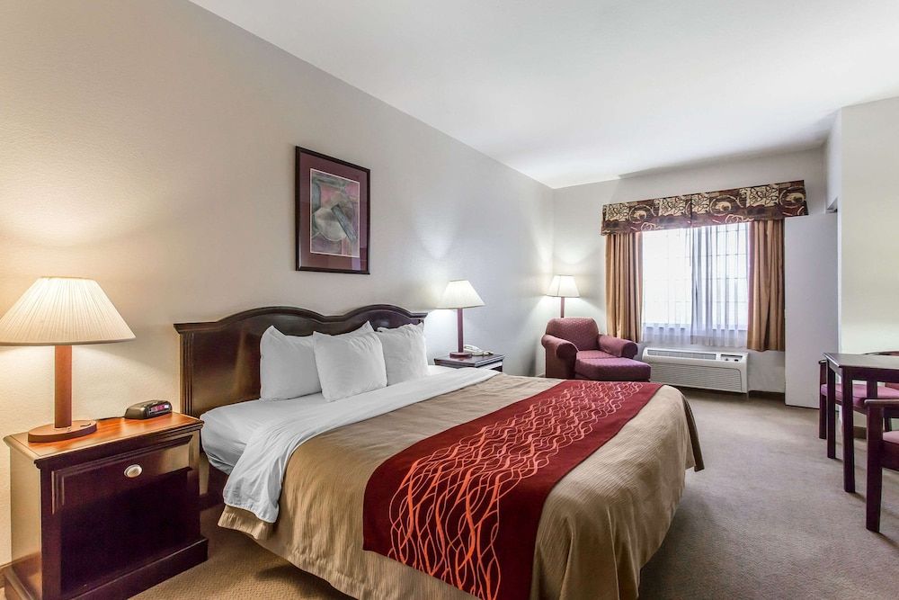 Quality Inn & Suites Guymon East 3