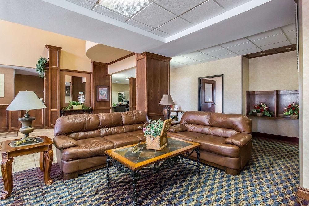 Quality Inn & Suites Guymon East 2