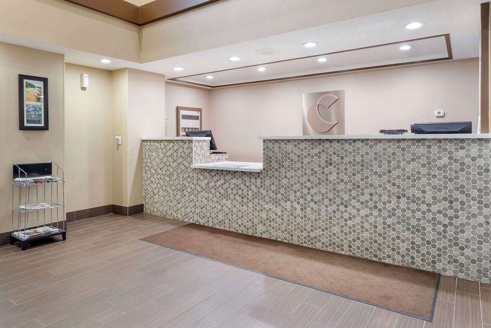 Comfort Inn & Suites Johnstown - Richland Town Center 3