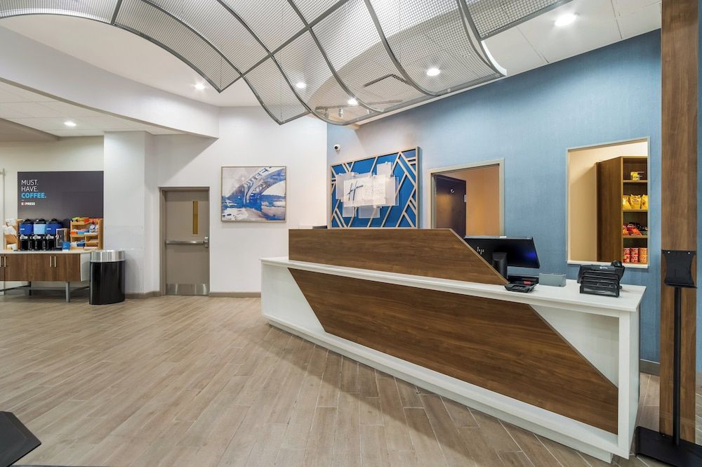 Holiday Inn Express & Suites Lexington by IHG 2