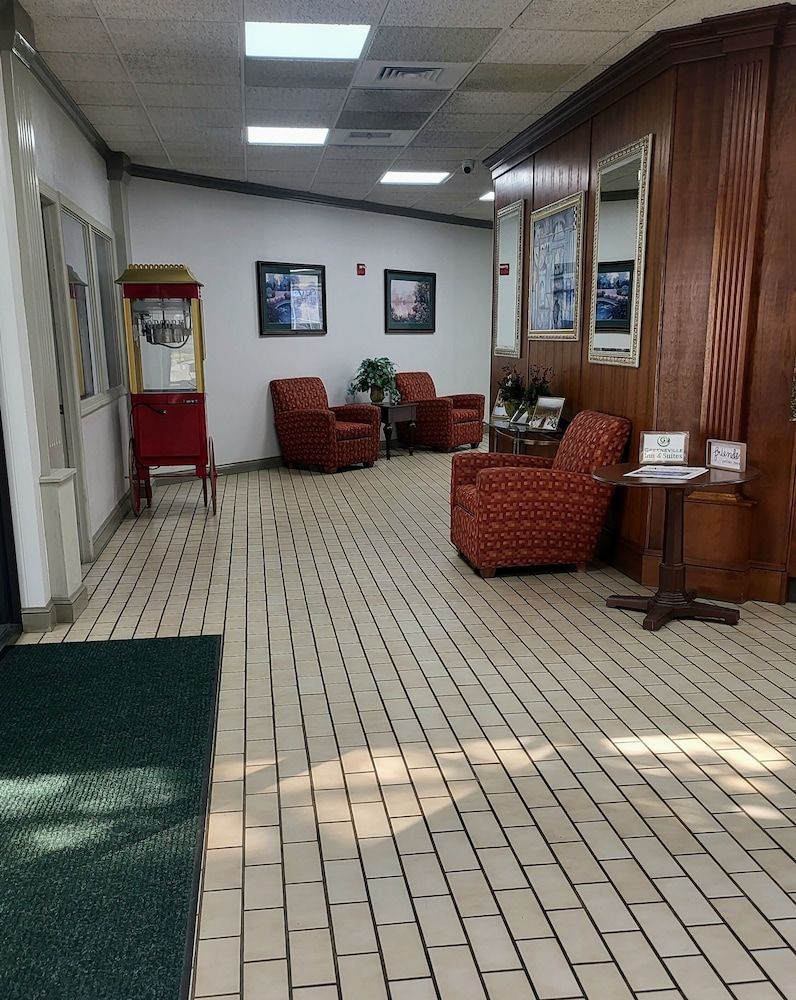 Greeneville Inn and Suites 3