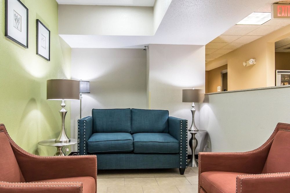 Quality Inn & Suites 3