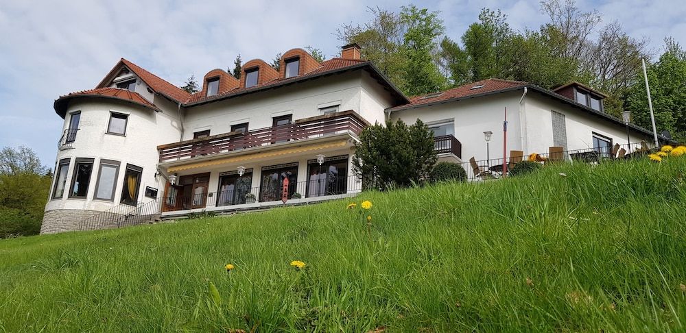 Hotel Berghof -1 estrellas en Nieheim
