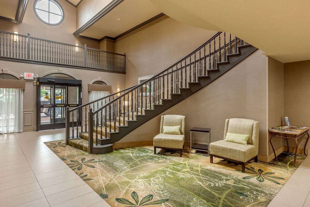 Quality Suites Sherman 3