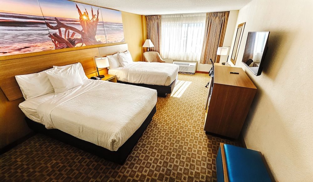 Days Inn by Wyndham Sherman 3