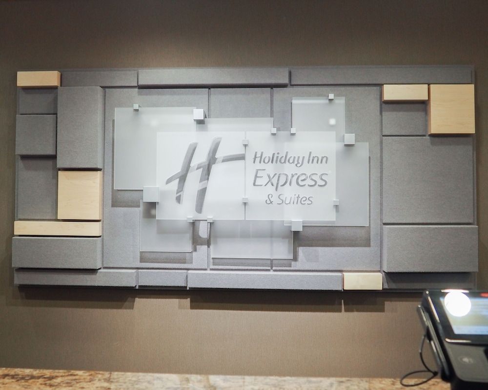Holiday Inn Express & Suites Blacksburg - University Area by IHG 3