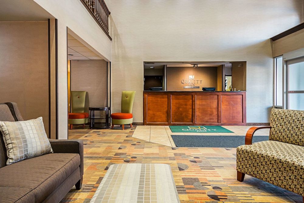 Quality Inn Fairmont 3