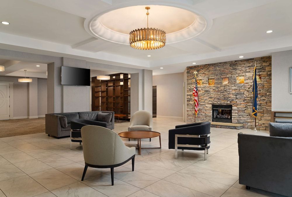 DoubleTree by Hilton Pittsburgh Airport 3