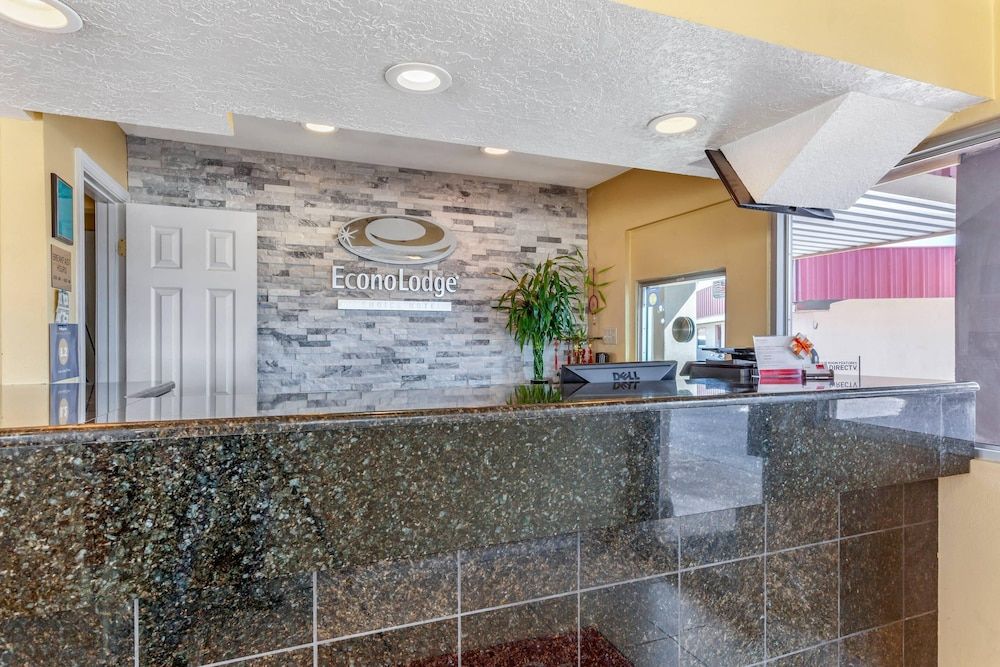 Econo Lodge Clovis 3