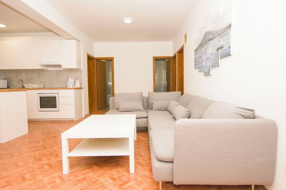 Apartments Josip 3 estrellas en Drage