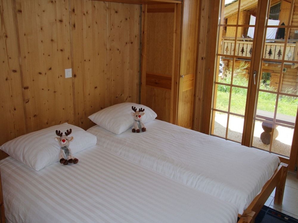 Christoph Standing & Calm Chalet 10 Pers 2