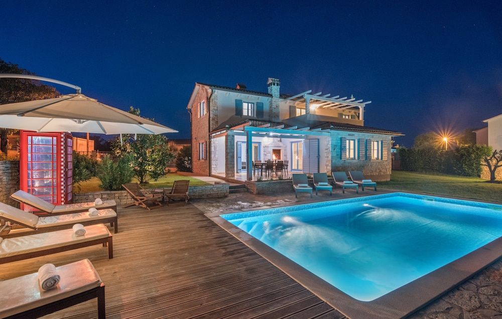 Villas Adagio 4 estrellas en Rojnići