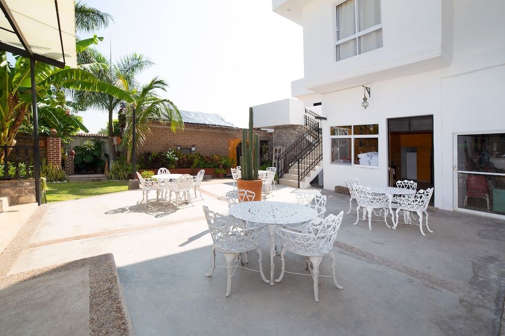 OYO Hotel Villas De San Miguel Media Luna 2 estrellas en Río Verde