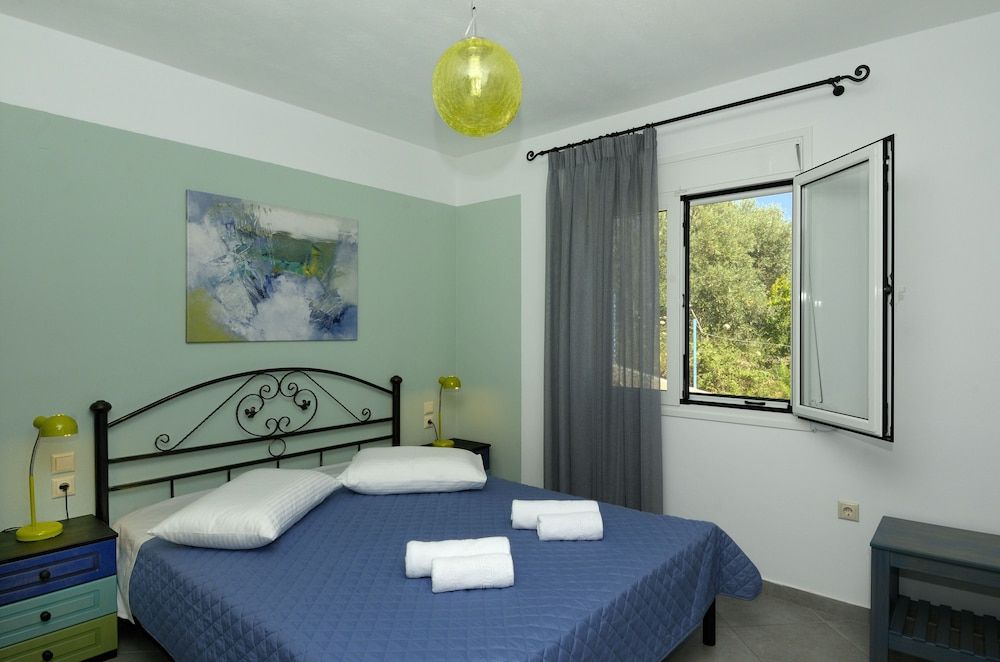 Myrtilos Cottage 2