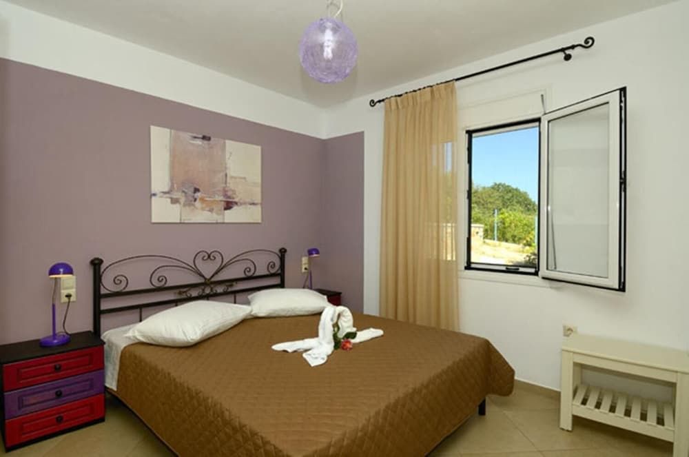 Myrtilos Cottage 3
