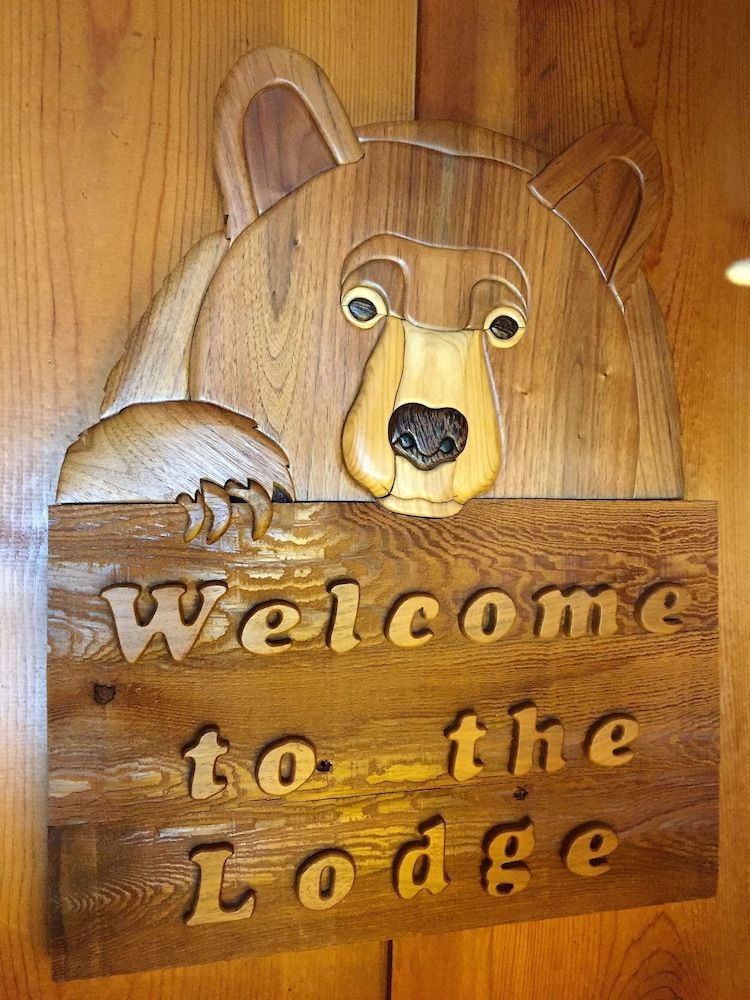 Rocky Mountain Lodge 3