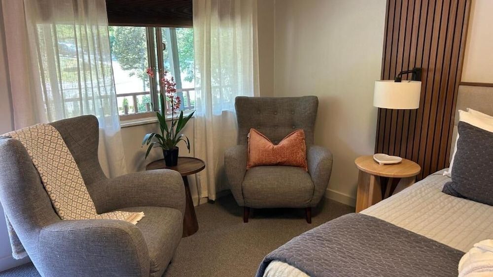 Discovery Inn 3