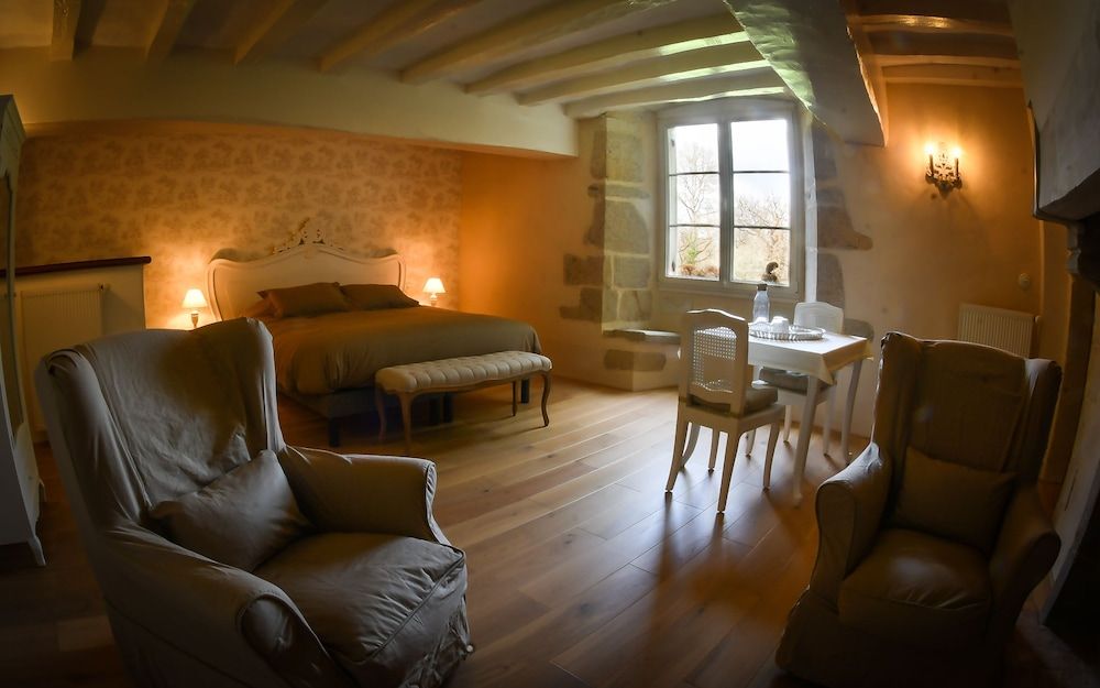 Château de la Grand'Cour 2