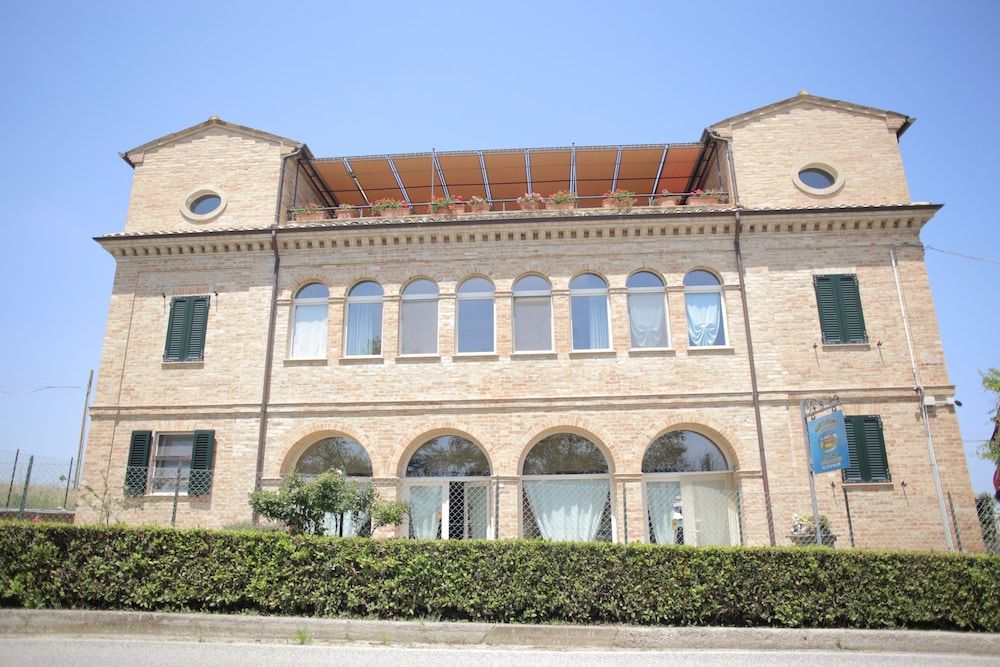 Agriturismo Casa degli Archi -1 estrellas en Lapedona
