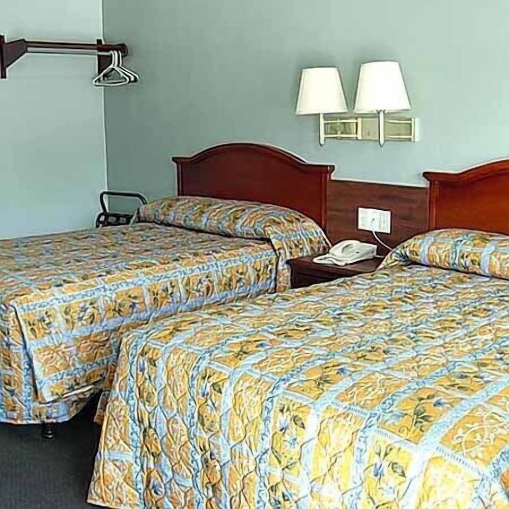 Economy Inn 3