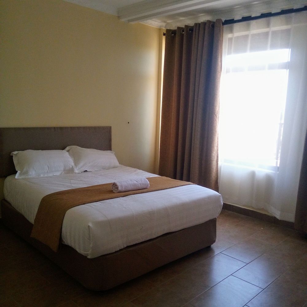 Lantana Comfy 3