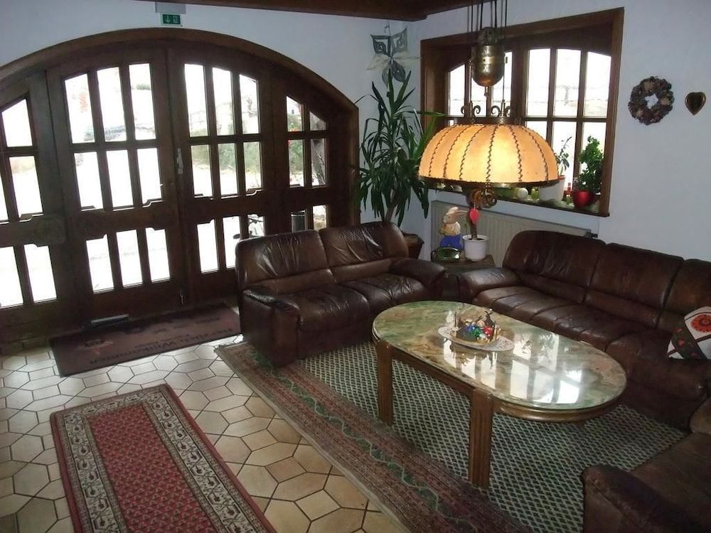 Gasthof-Pension Alte Post 2
