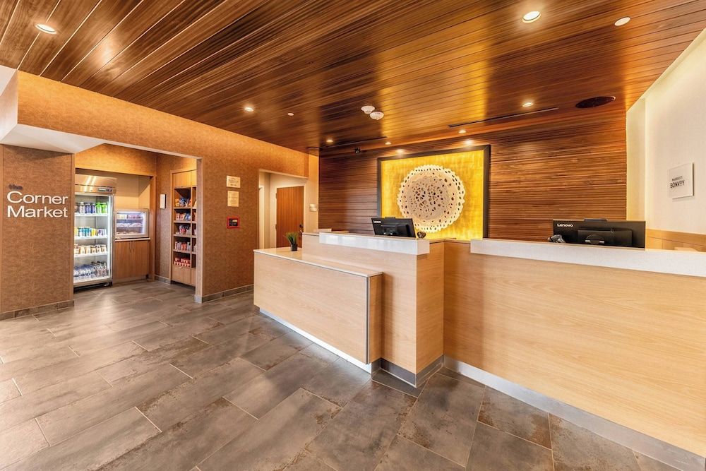 Fairfield Inn & Suites by Marriott Gainesville I-35 3