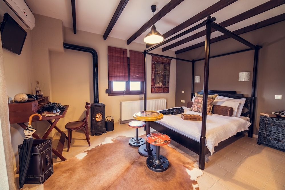 Paroraia boutique rooms 3