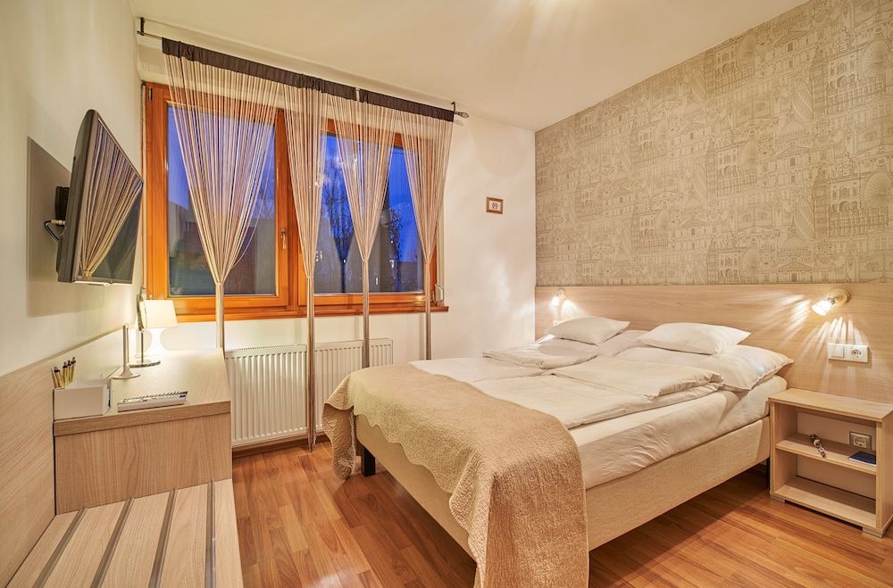 Oázis Apartmanok -1 estrellas en Mórahalom