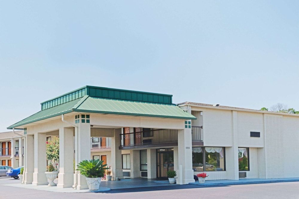 Baymont by Wyndham Troy 2 estrellas en Troy