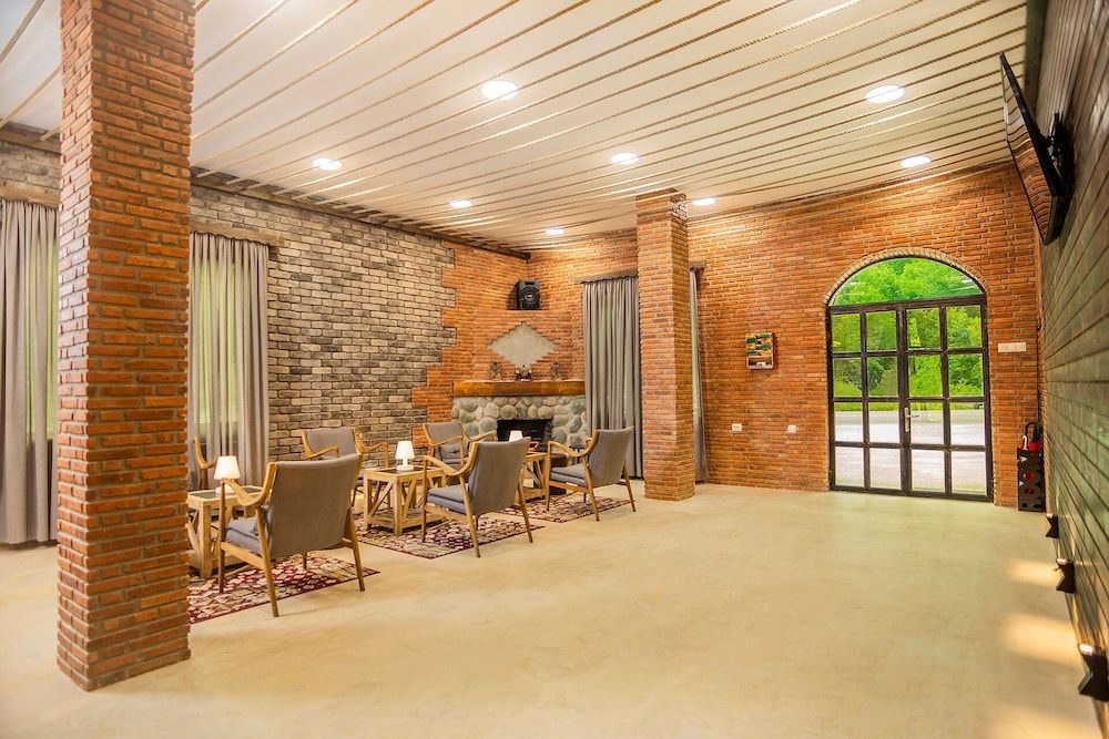Hotel Tsesi 2