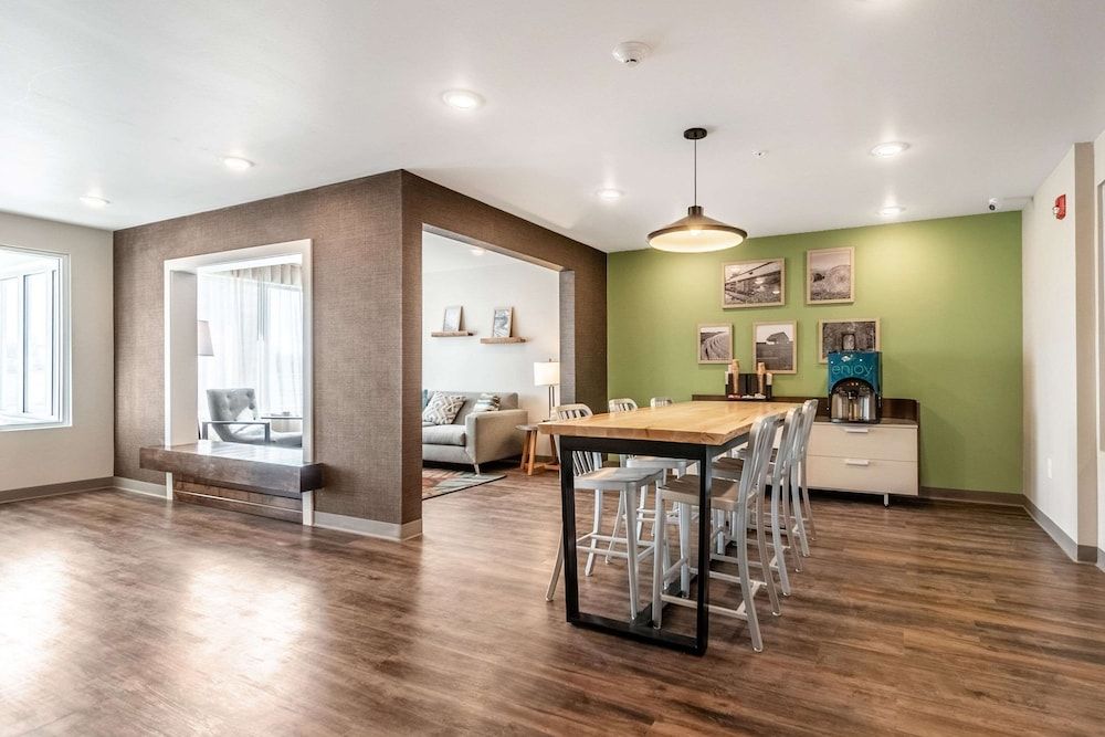 WoodSpring Suites Indianapolis Zionsville 3