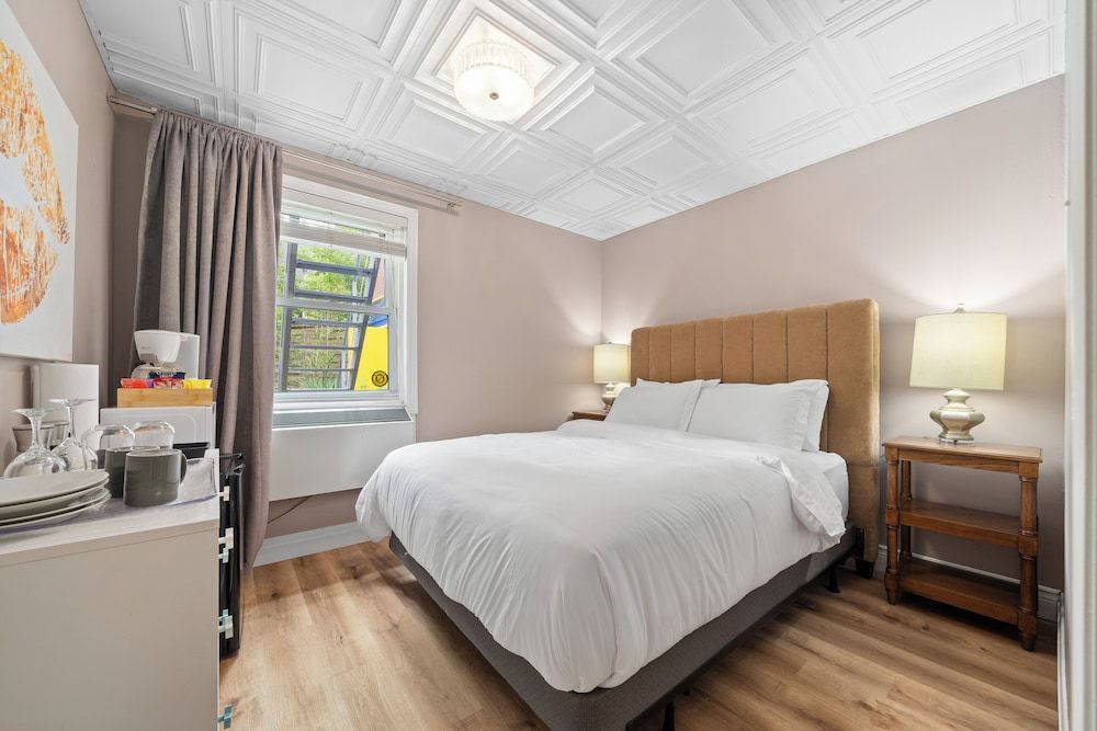 The Bloomfield Inn 3
