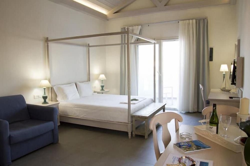 Thalassa Suites 3
