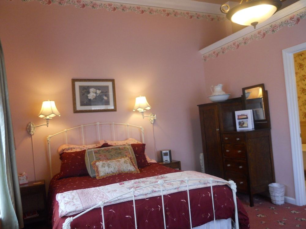 Pescadero Creek Inn 3
